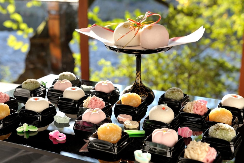 山ばな平八茶屋 京都