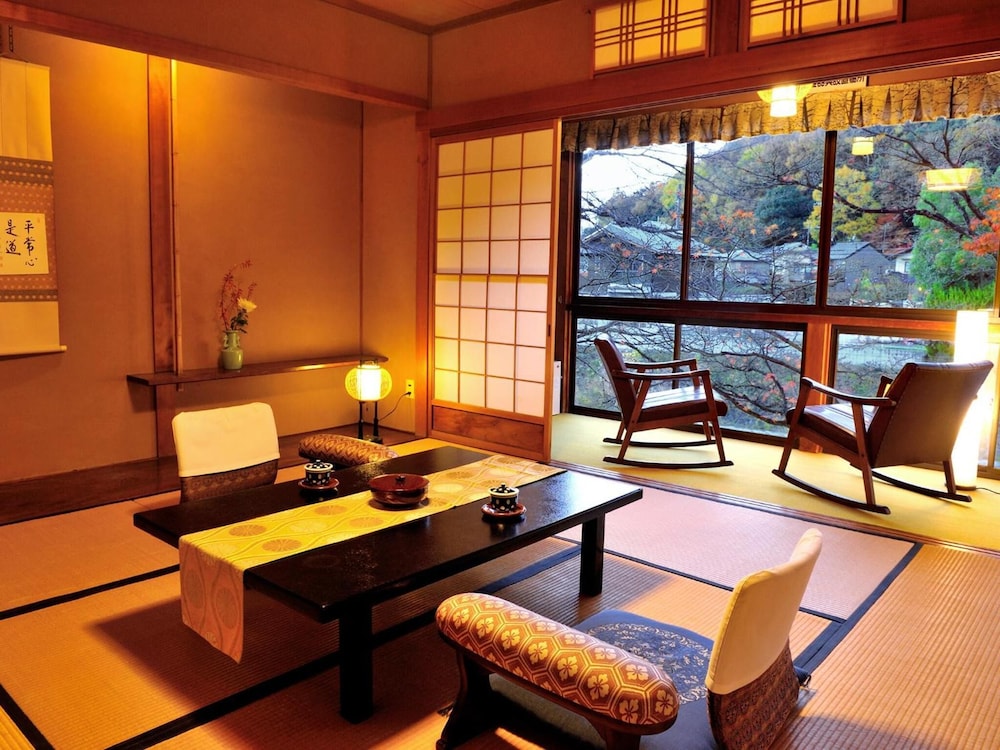 山ばな平八茶屋 京都