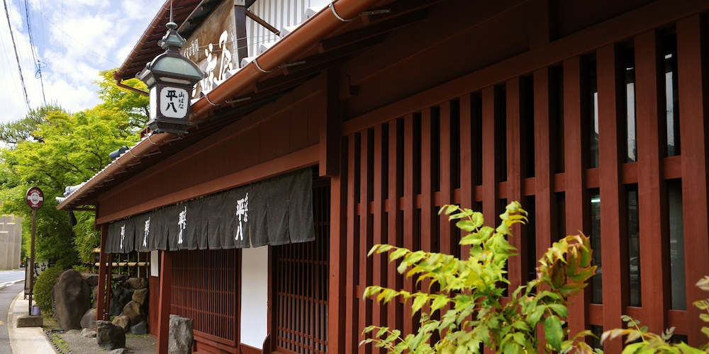 山ばな平八茶屋 京都