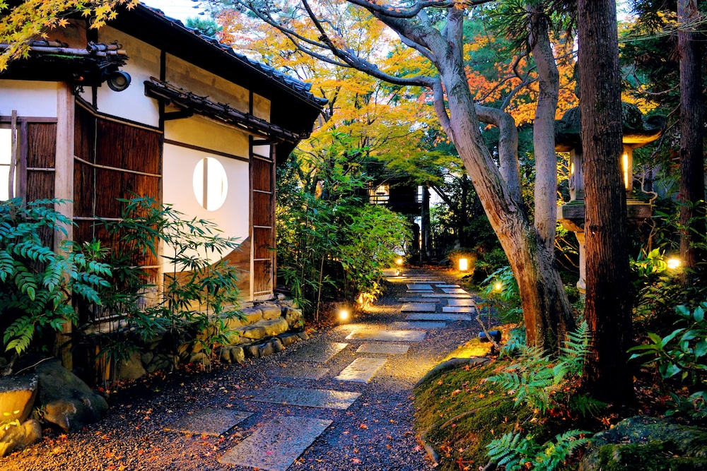 山ばな平八茶屋 京都