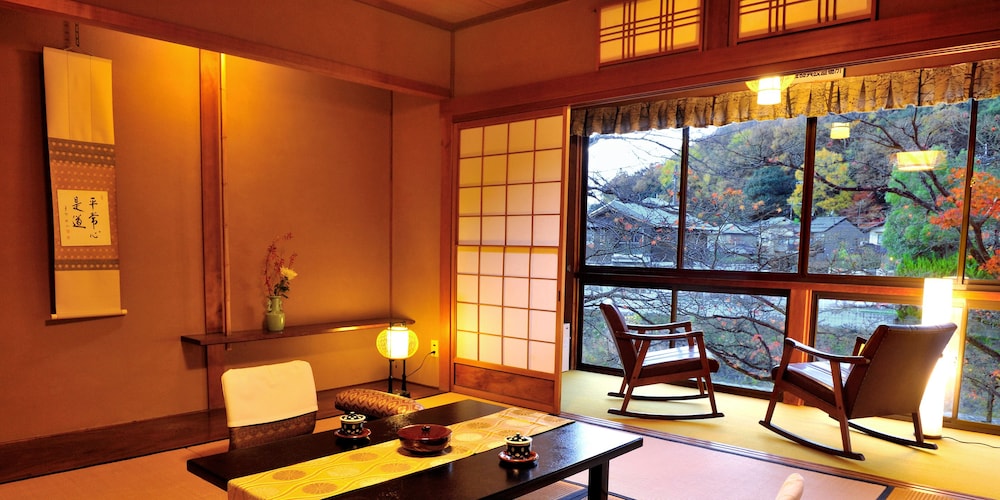 山ばな平八茶屋 京都