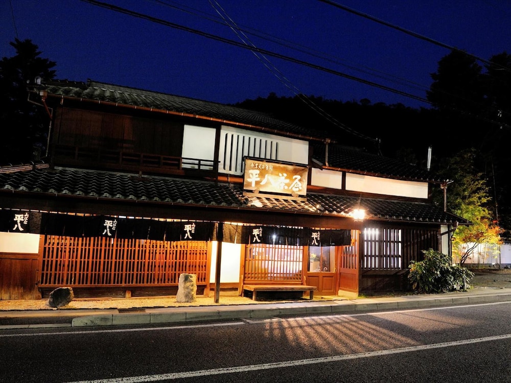 山ばな平八茶屋 京都