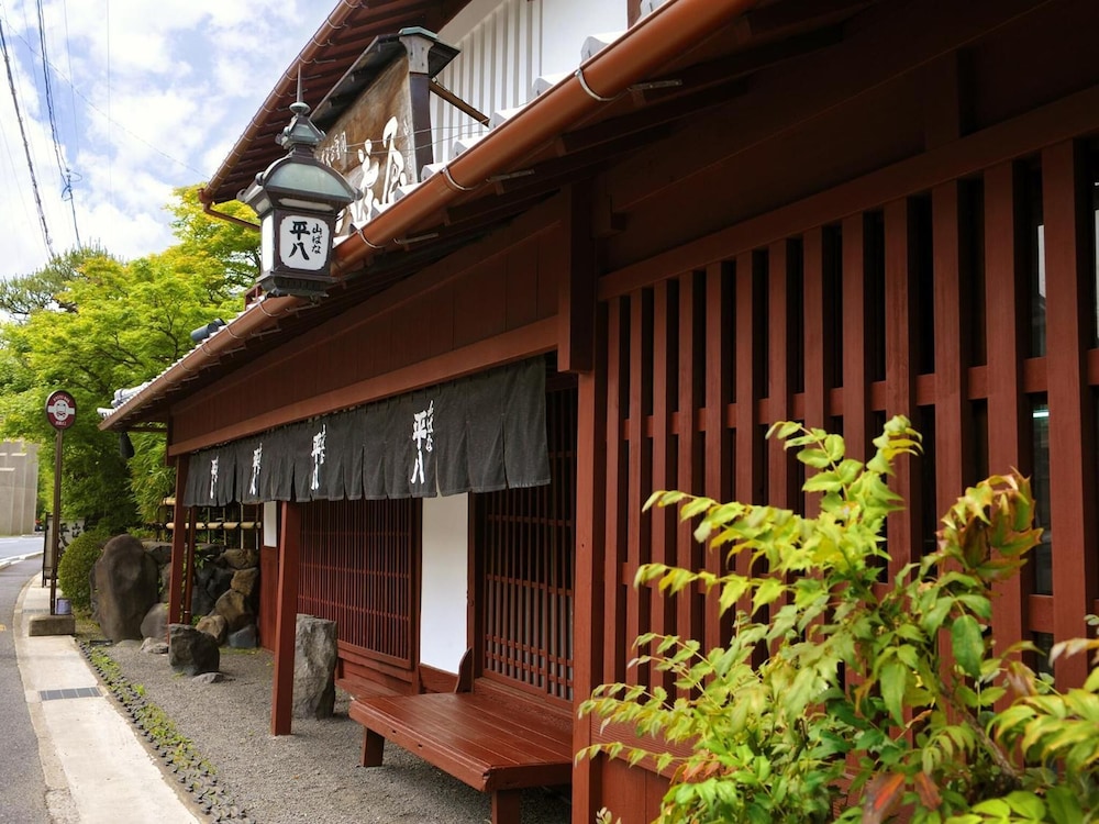山ばな平八茶屋 京都