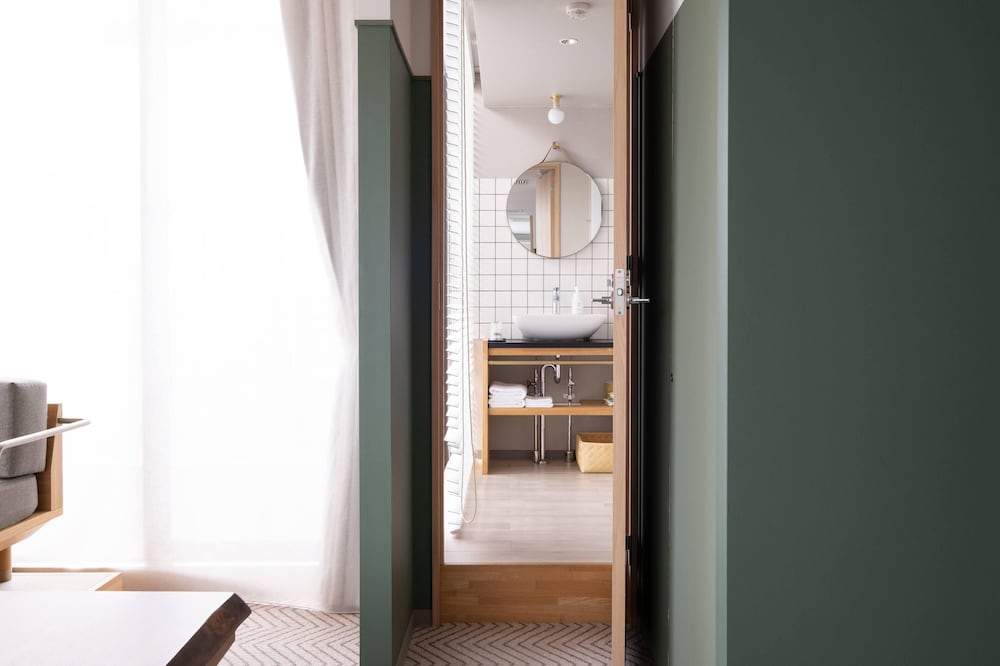RAKURO 京都 BY THE SHARE HOTELS 京都