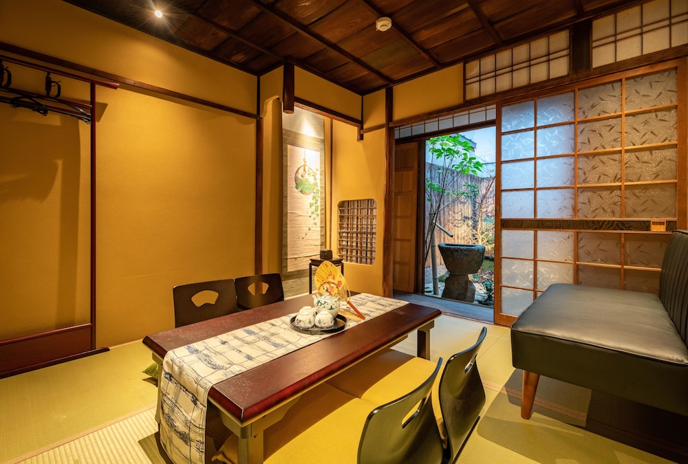 雲町屋 弁財天 KUMOMACHIYA BENZAITEN 京都