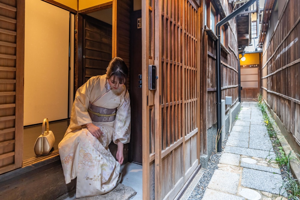 雲町屋 弁財天 KUMOMACHIYA BENZAITEN 京都