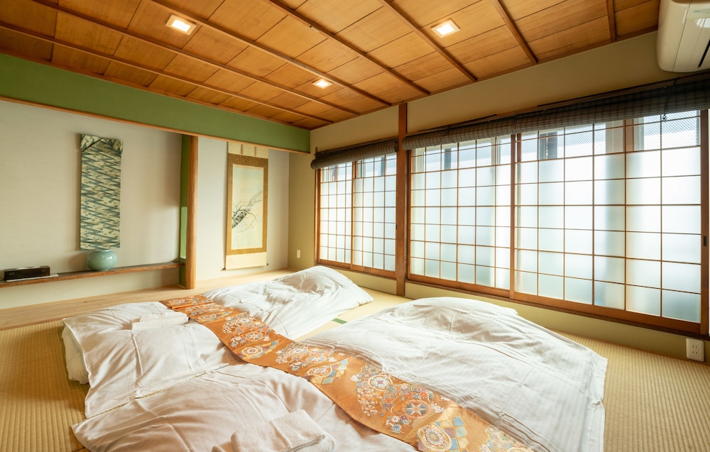 雲町屋 五条楽園 KUMOMACHIYA GOJORAKUEN 京都