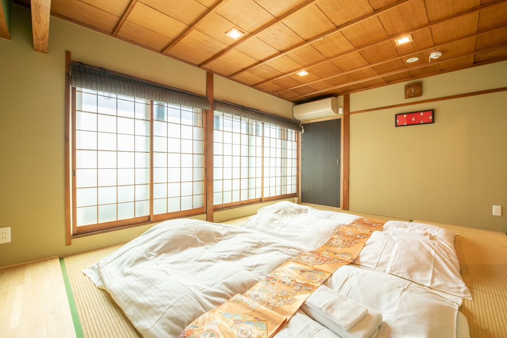 雲町屋 五条楽園 KUMOMACHIYA GOJORAKUEN 京都