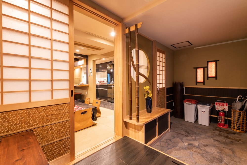 雲町屋 五条楽園 KUMOMACHIYA GOJORAKUEN 京都