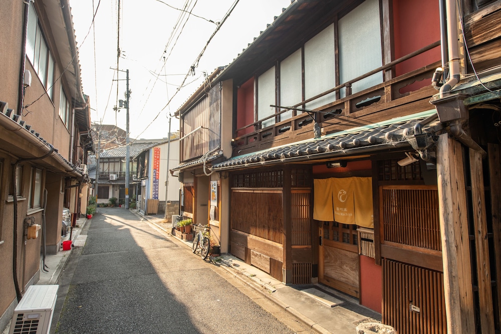 雲町屋 五条楽園 KUMOMACHIYA GOJORAKUEN 京都