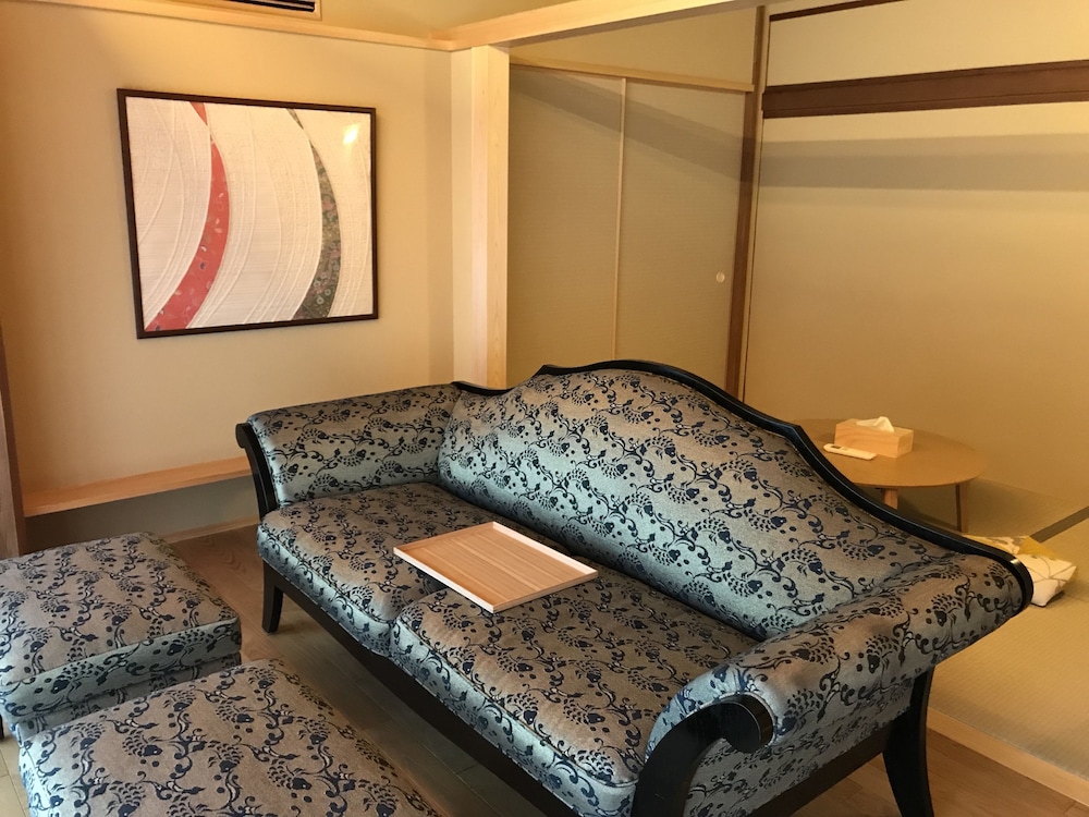 四季々々しんら 京都