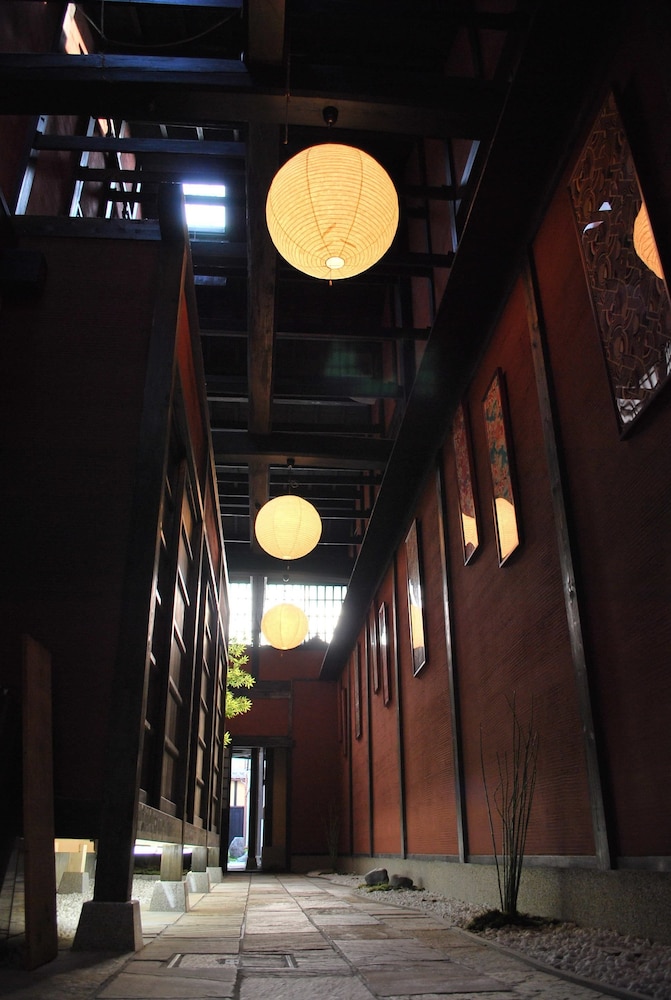 四季々々しんら 京都