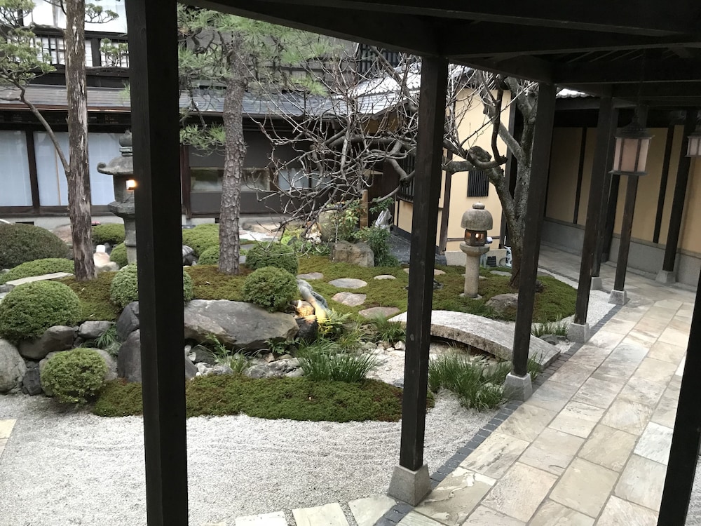四季々々しんら 京都