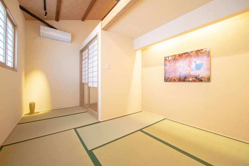 HIDDEN INN GOSHO 京都