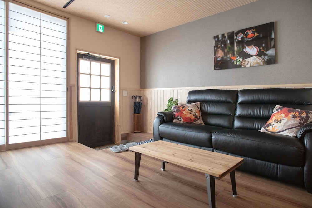 HIDDEN INN GOSHO 京都