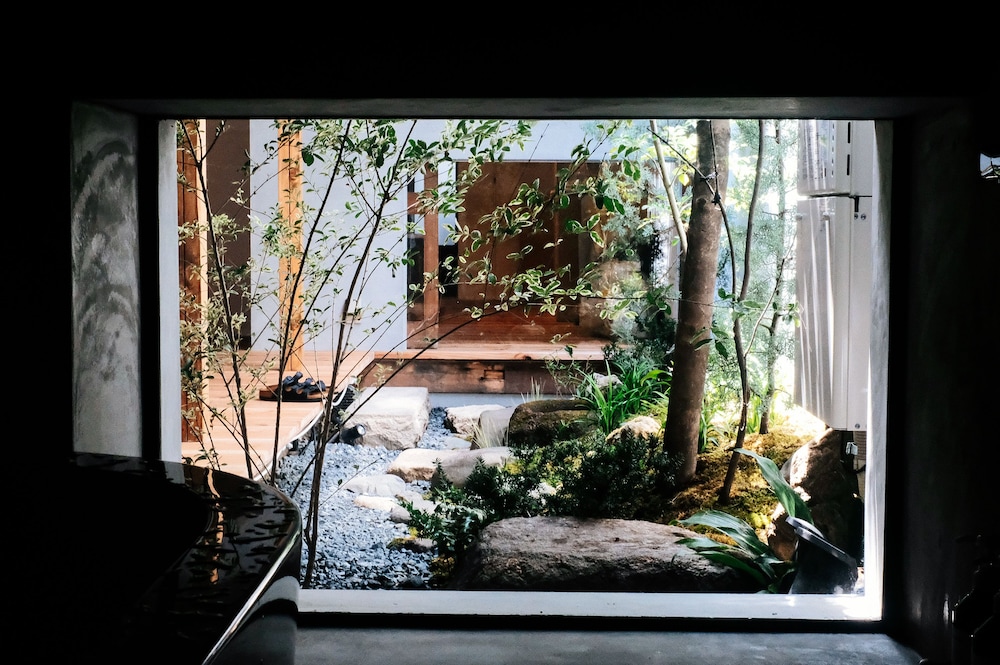 A DAY IN KHAKI KHAKI GUESTHOUSE 京都