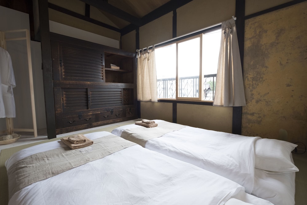 A DAY IN KHAKI KHAKI GUESTHOUSE 京都