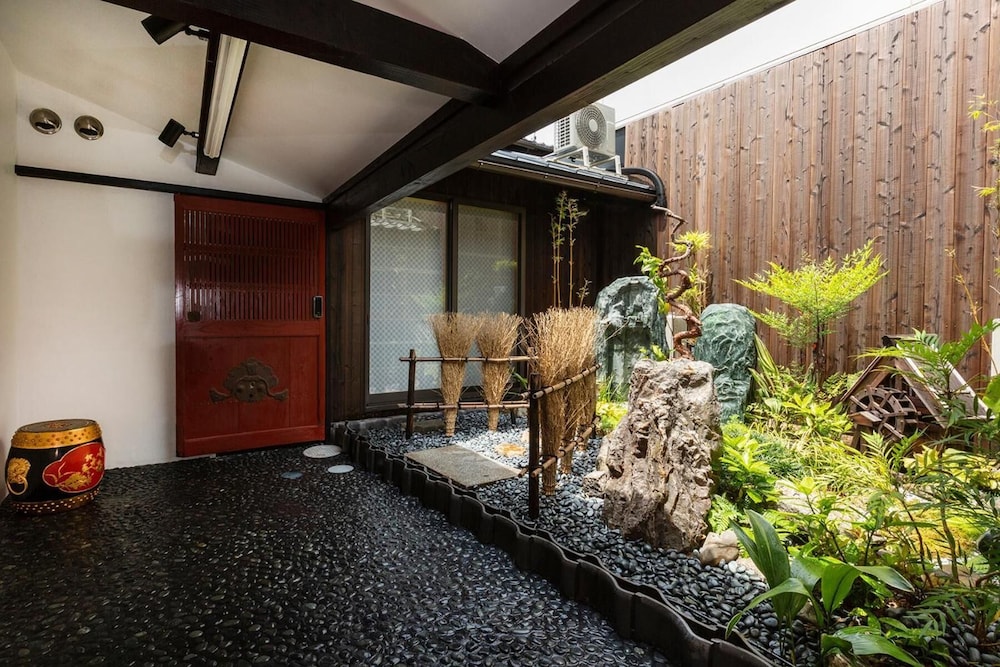 HIGASHIYAMA JIN 京都
