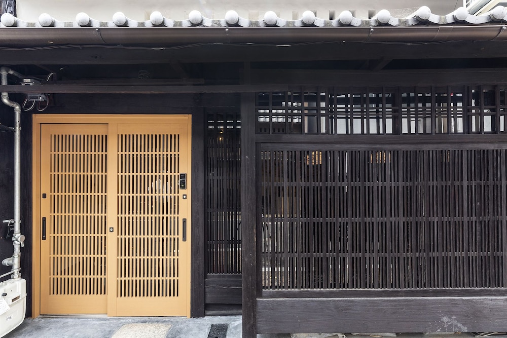 HIGASHIYAMA JIN 京都