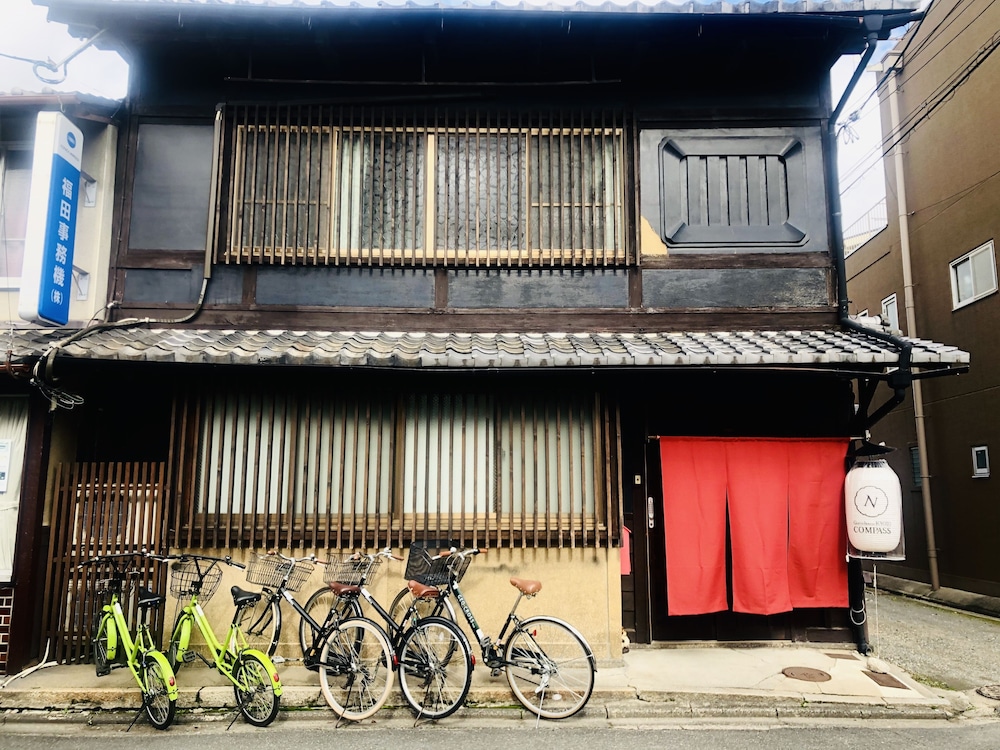 GUESTHOUSE KYOTO COMPASS 京都