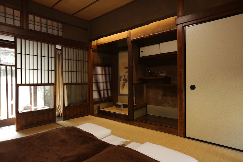 GUESTHOUSE KYOTO COMPASS 京都