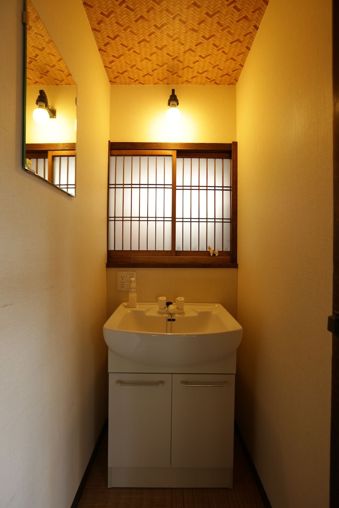 GUESTHOUSE KYOTO COMPASS 京都