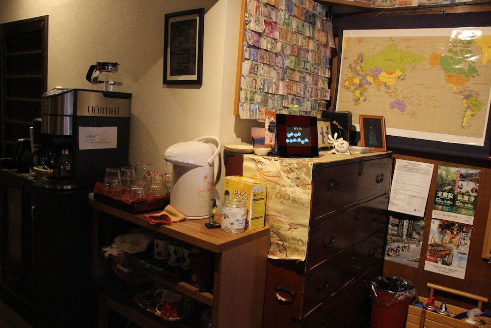 GUESTHOUSE KYOTO COMPASS 京都