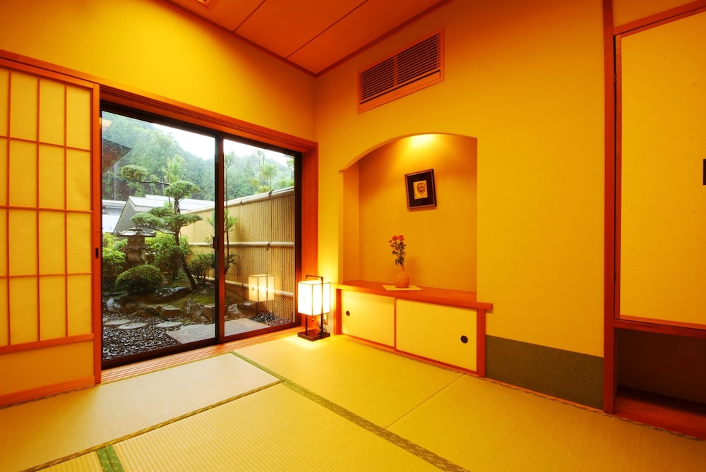 松園荘 保津川亭 京都