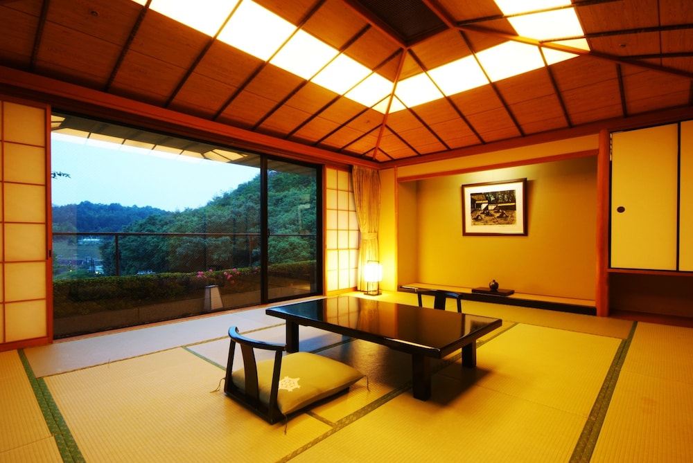松園荘 保津川亭 京都