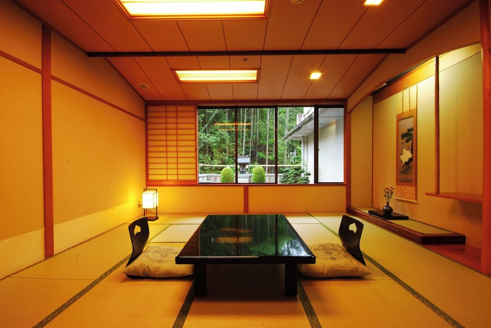 松園荘 保津川亭 京都
