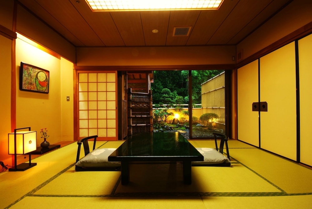 松園荘 保津川亭 京都