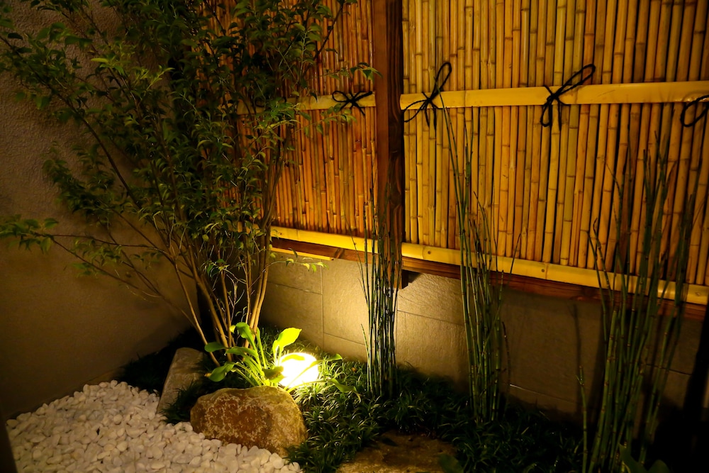 ホスタ東寺 櫻 京都