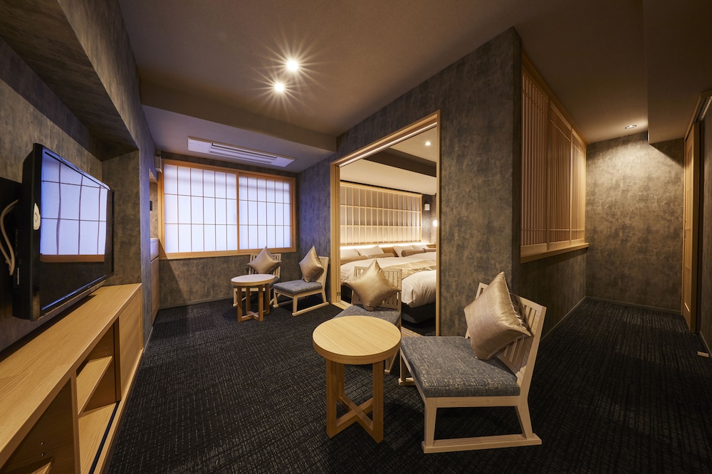 RINN SHIJO NISHINOTOIN 京都