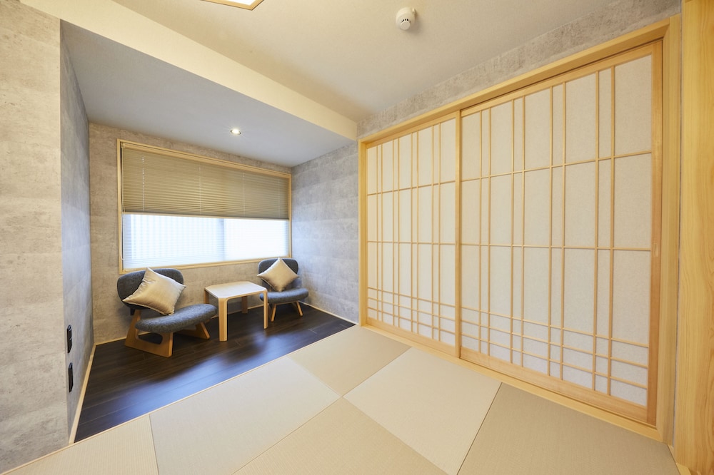 RINN SHIJO NISHINOTOIN 京都