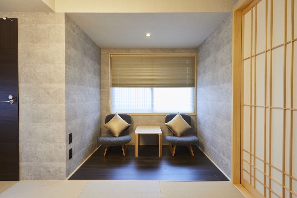 RINN SHIJO NISHINOTOIN 京都