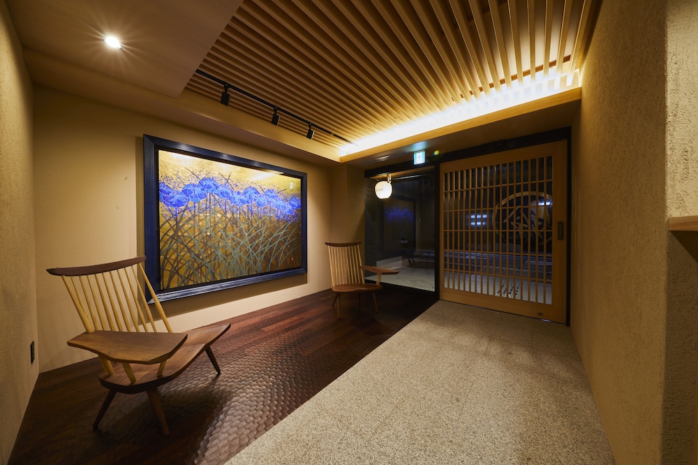 RINN SHIJO NISHINOTOIN 京都