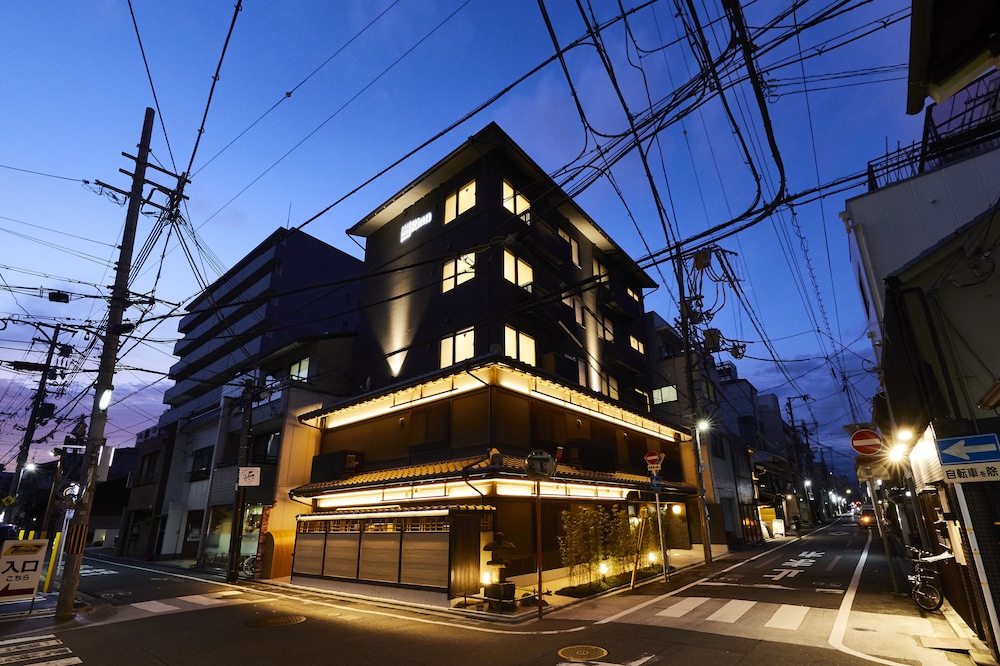 RINN SHIJO NISHINOTOIN 京都