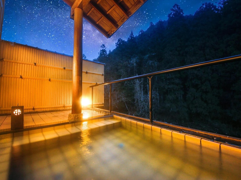 料理旅館 枕川楼 京都