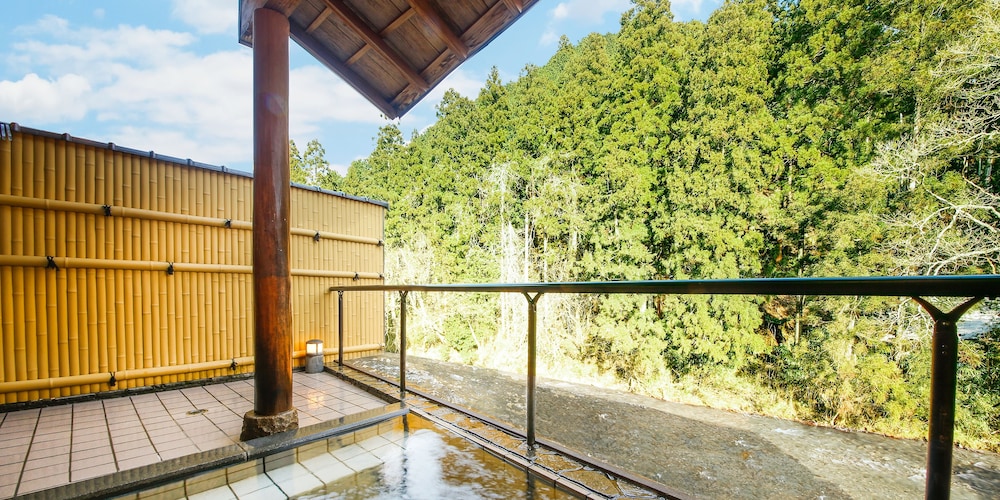 料理旅館 枕川楼 京都