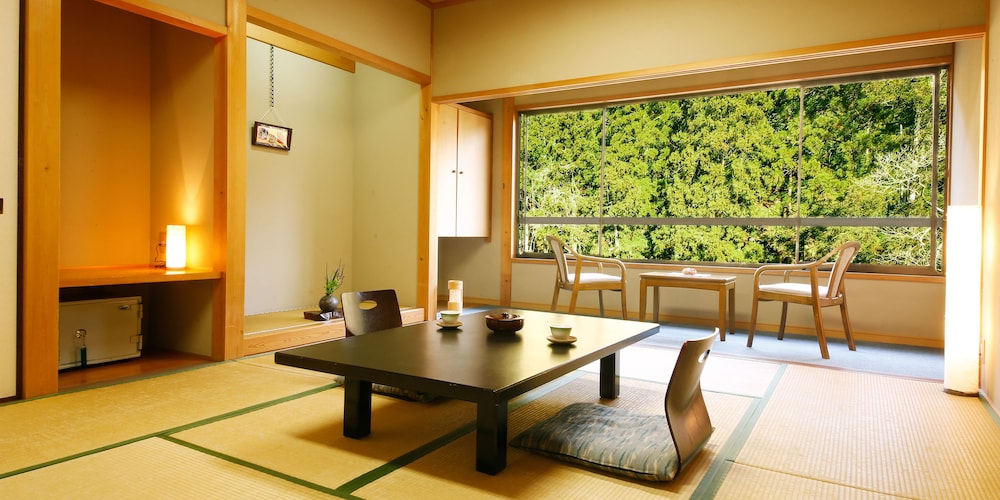 料理旅館 枕川楼 京都