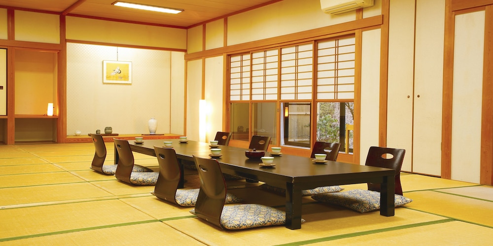 料理旅館 枕川楼 京都