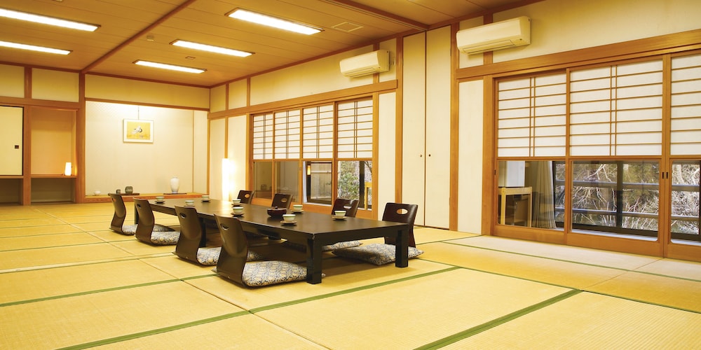 料理旅館 枕川楼 京都