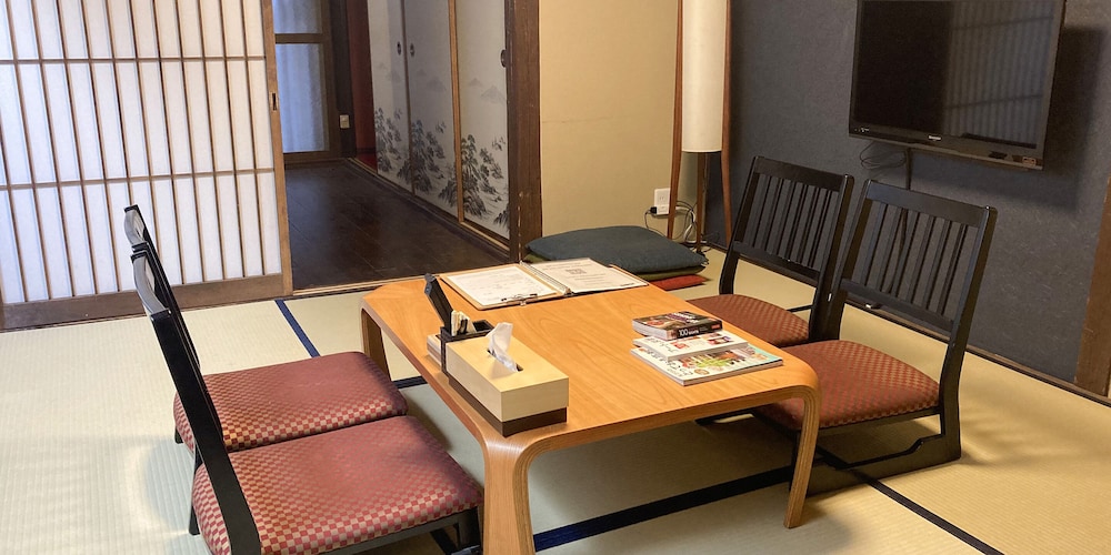 京町家一棟貸切の宿 京小宿 古川みやび 京都