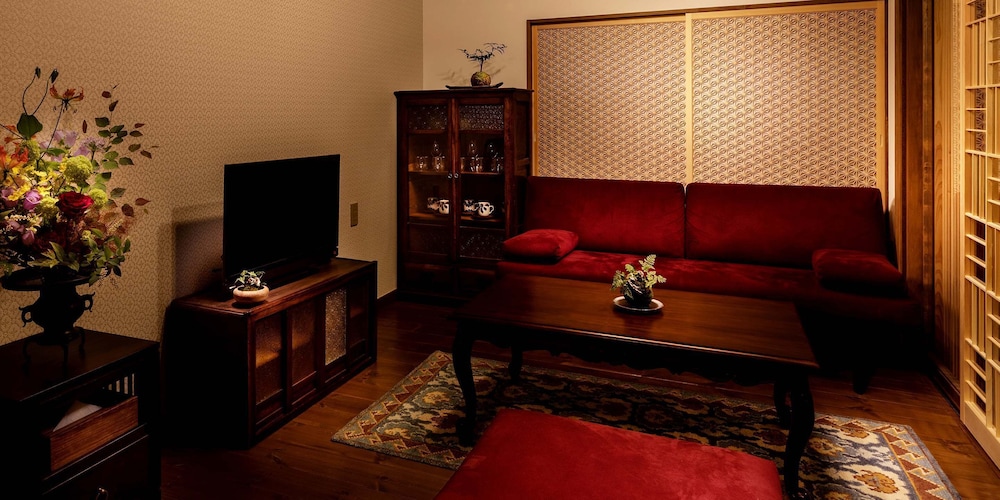 京いすけ 百足屋町 OTONARI 京都