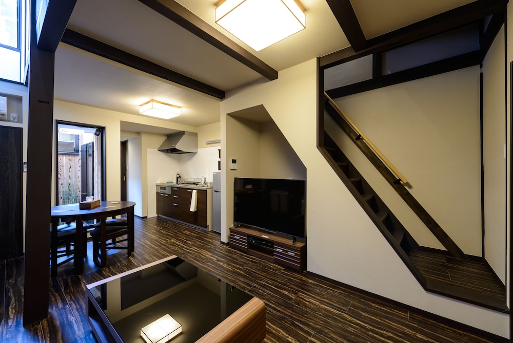 SHIKI HOMES 月 京都