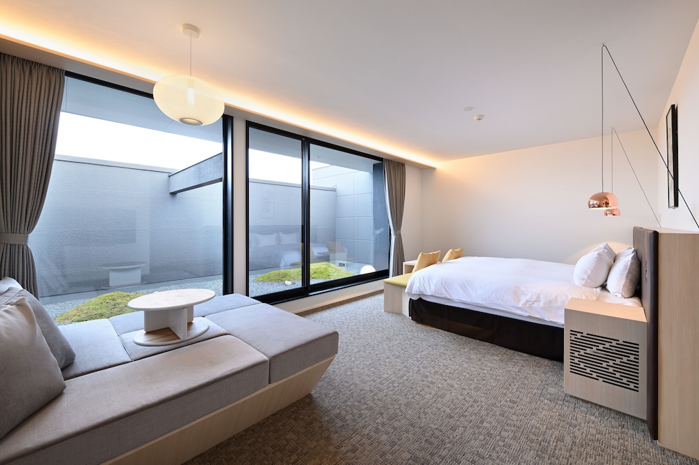 HOTEL KYOTOLOGY 京都