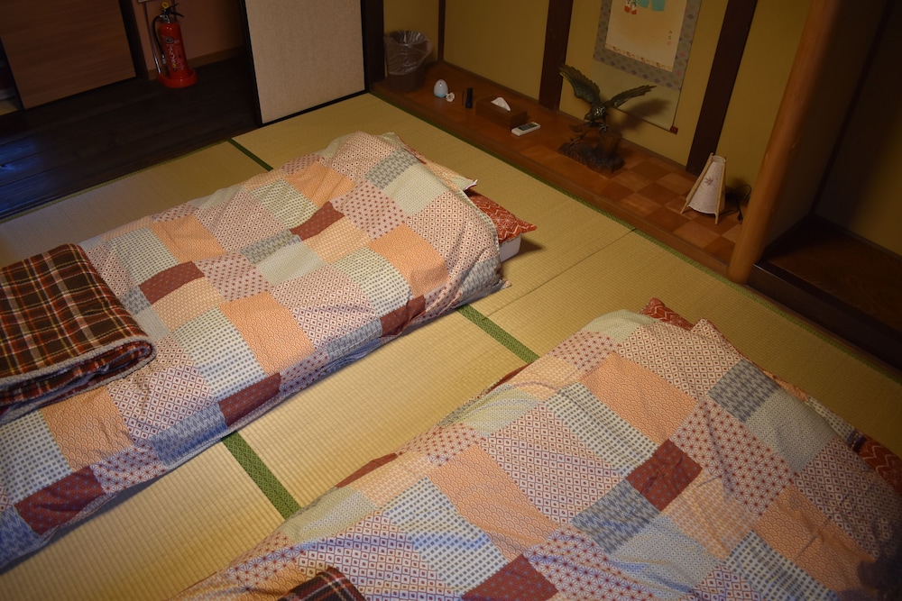 NISHIOJI KADO 京都