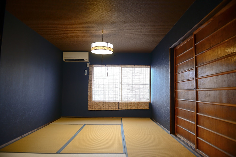 NISHIOJI KADO 京都