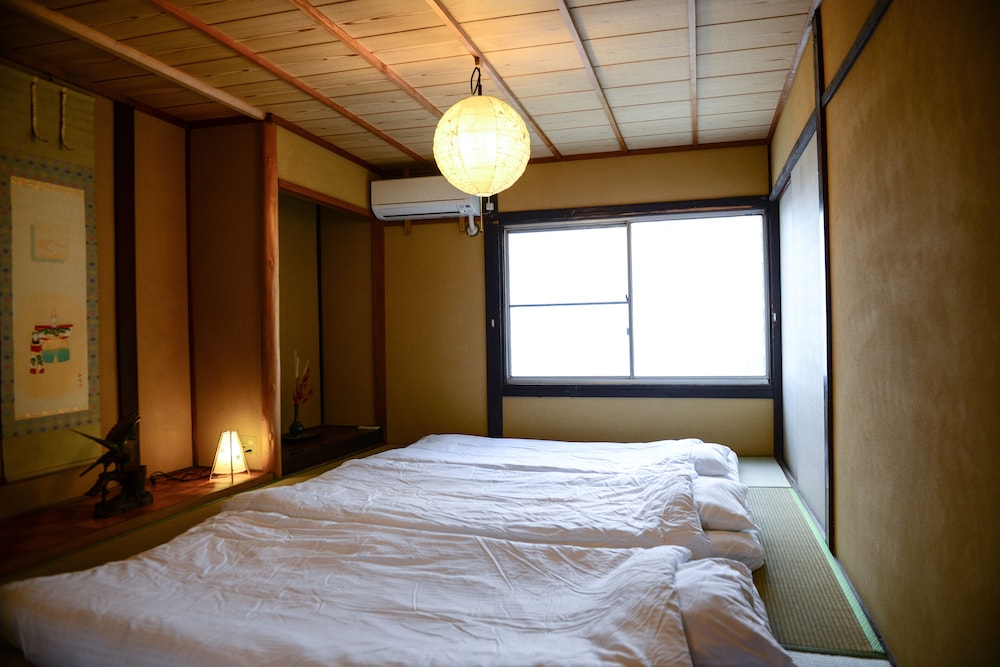 NISHIOJI KADO 京都