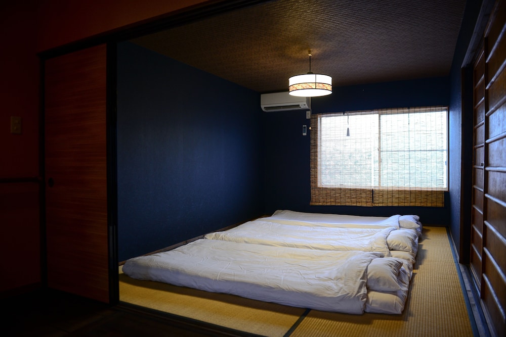 NISHIOJI KADO 京都